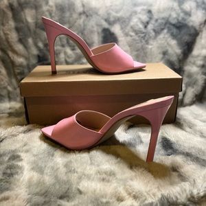 Square Toe Steve Madden Heel Sandal NWT